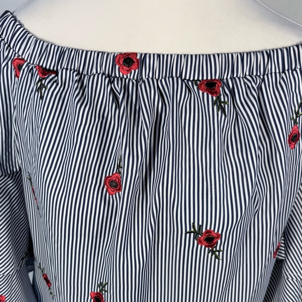 Betsey Johnson Off Shoulder Navy Stripe Embroidered Ruffle Sleeve Dress Sz 6💛 - Picture 3 of 11